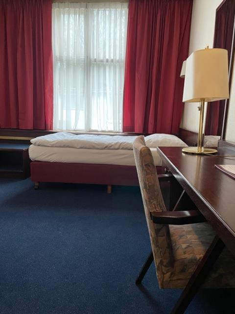 Nol In 'T Bosch Hotell Wageningen Exteriör bild